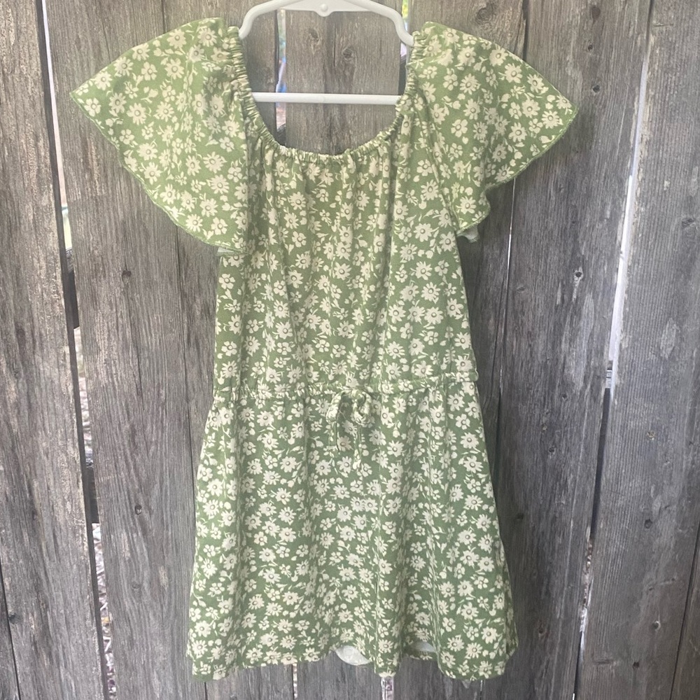 Green girls romper size small